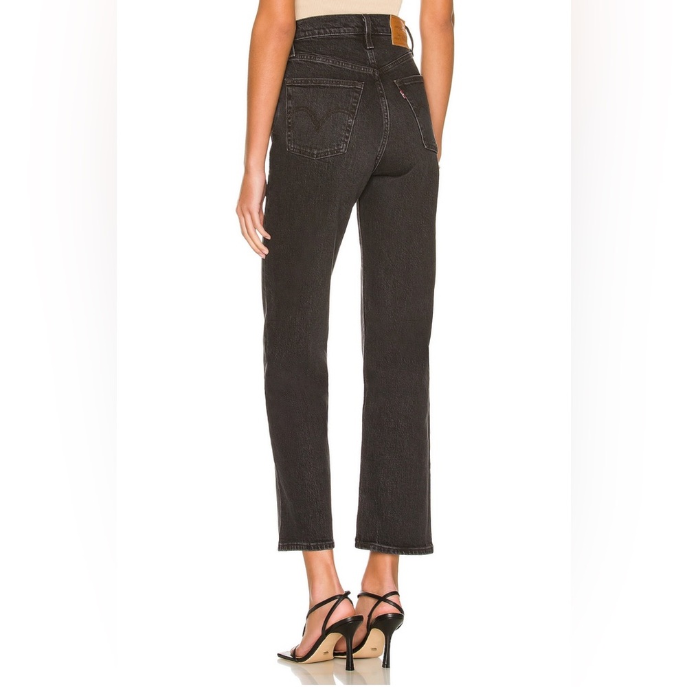 Levi’s Ribcage Straight Ankle Jeans - Picture 3 of 4